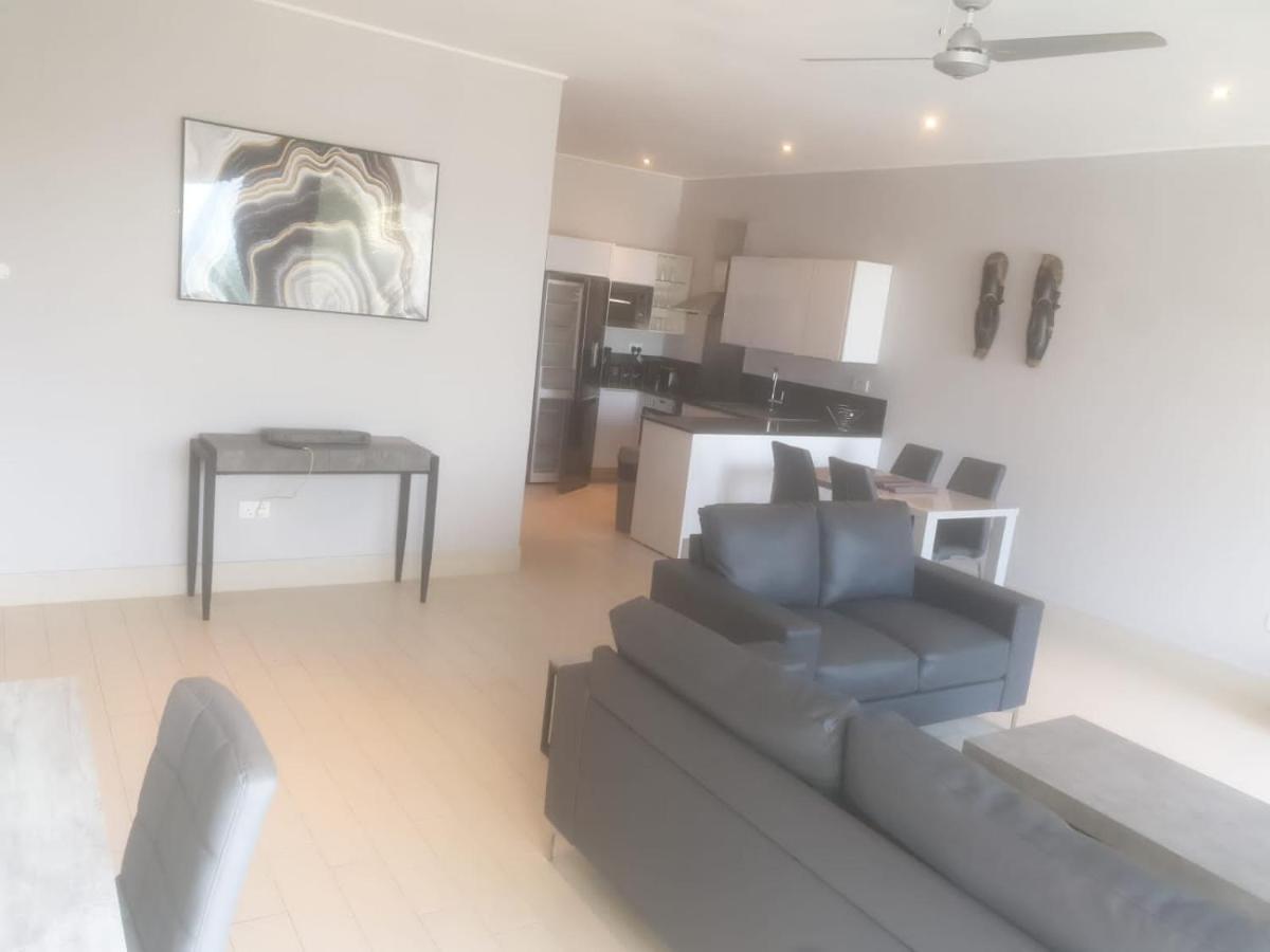 Relax Waterfront Serviced Apartment Bijilo Kültér fotó